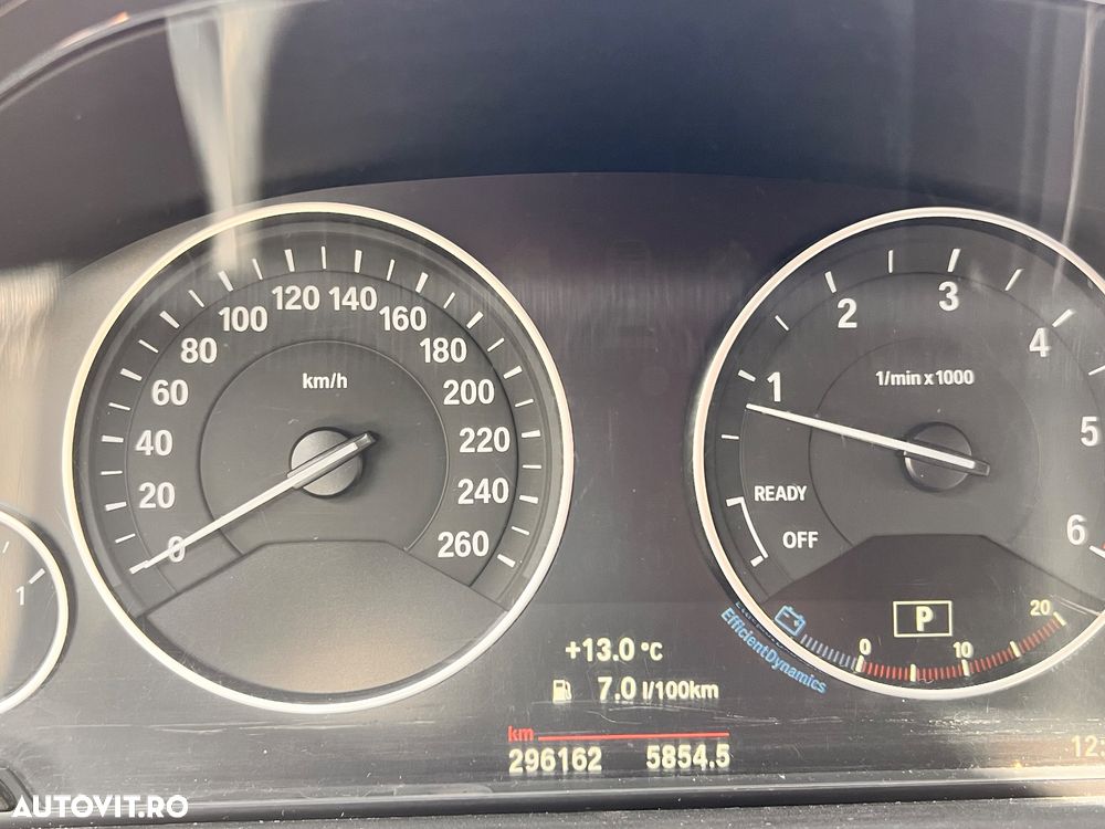 BMW Seria 3 320d Aut. - 15