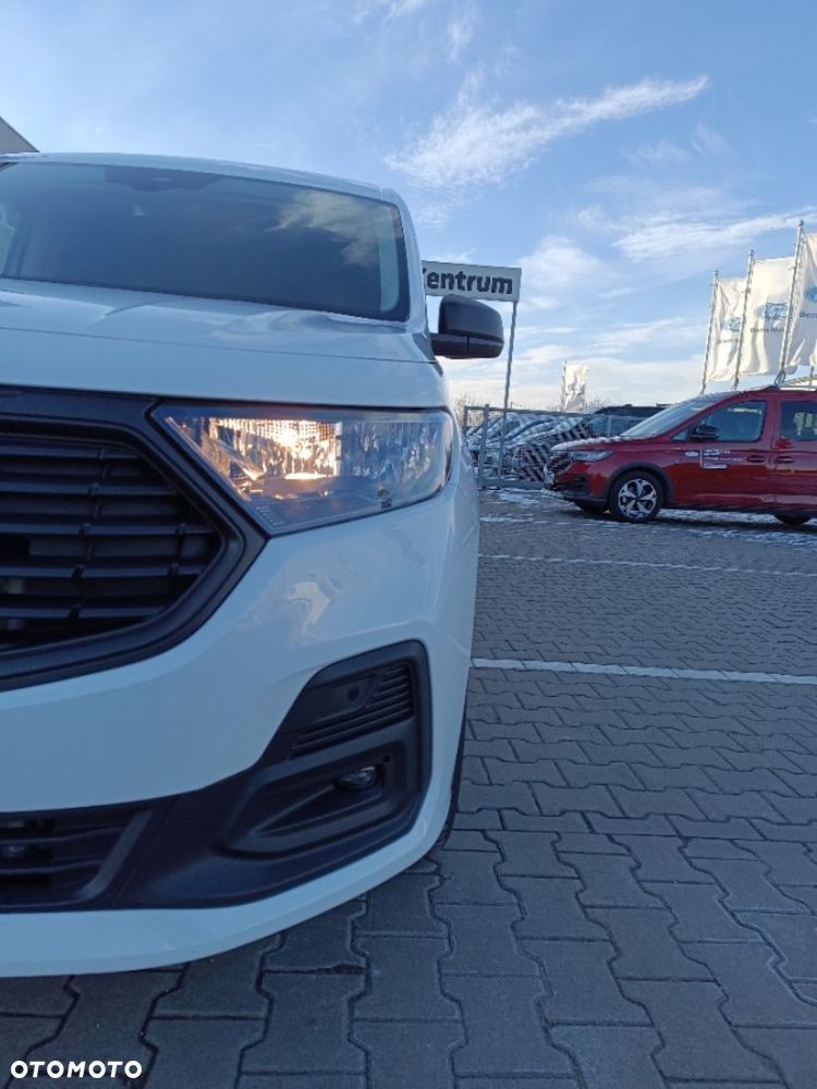Ford Transit Connect - 19