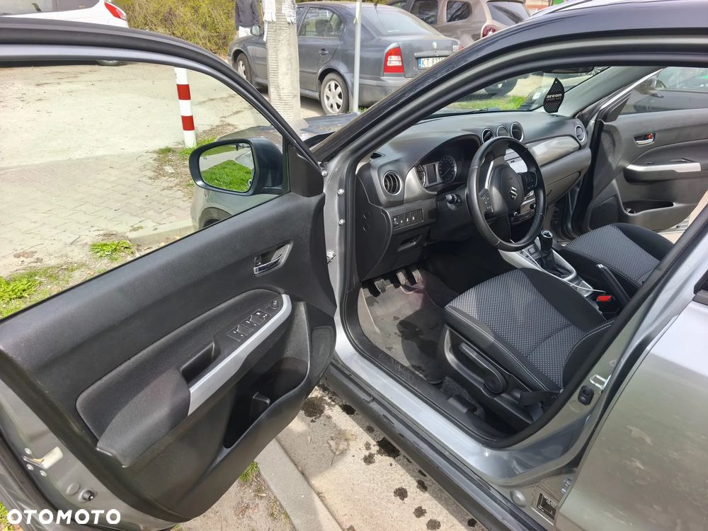 Suzuki Vitara 1.6 Premium 2WD - 11