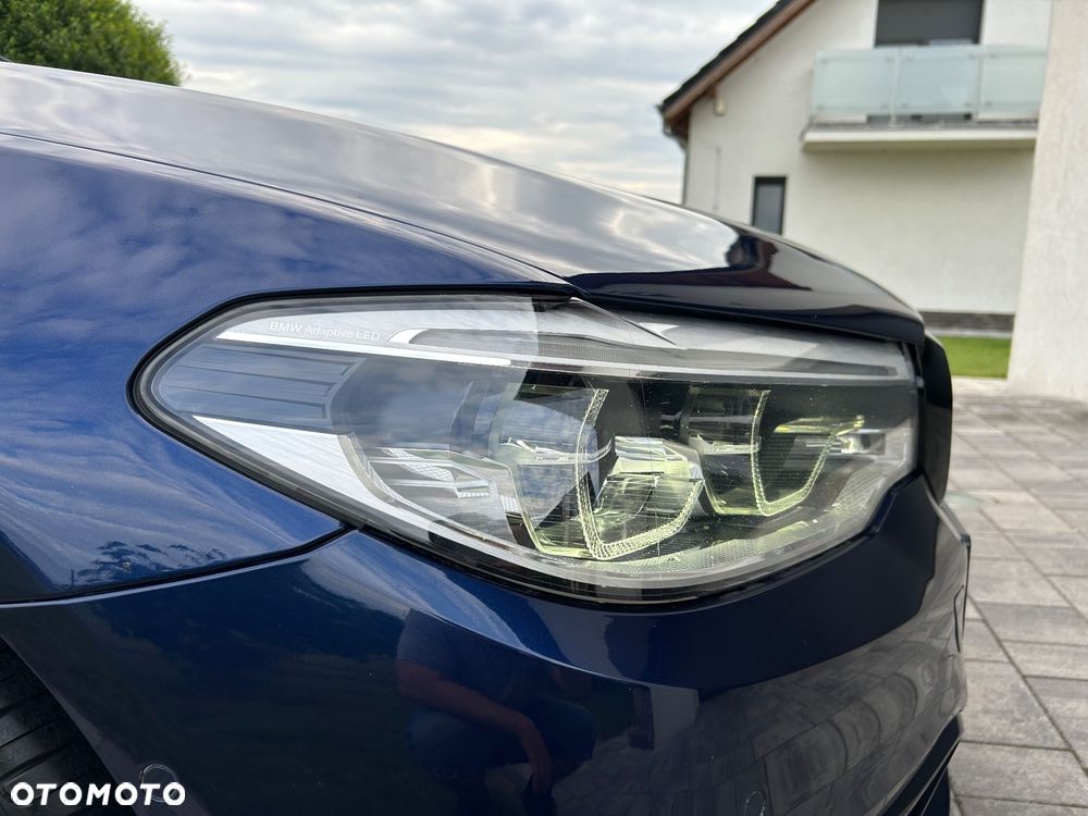 BMW Seria 5 525d Sport Line - 8