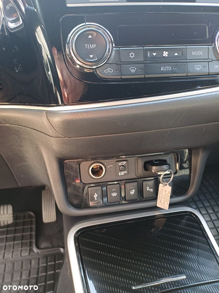 Mitsubishi Outlander 2.4 4WD Diamant+ - 11