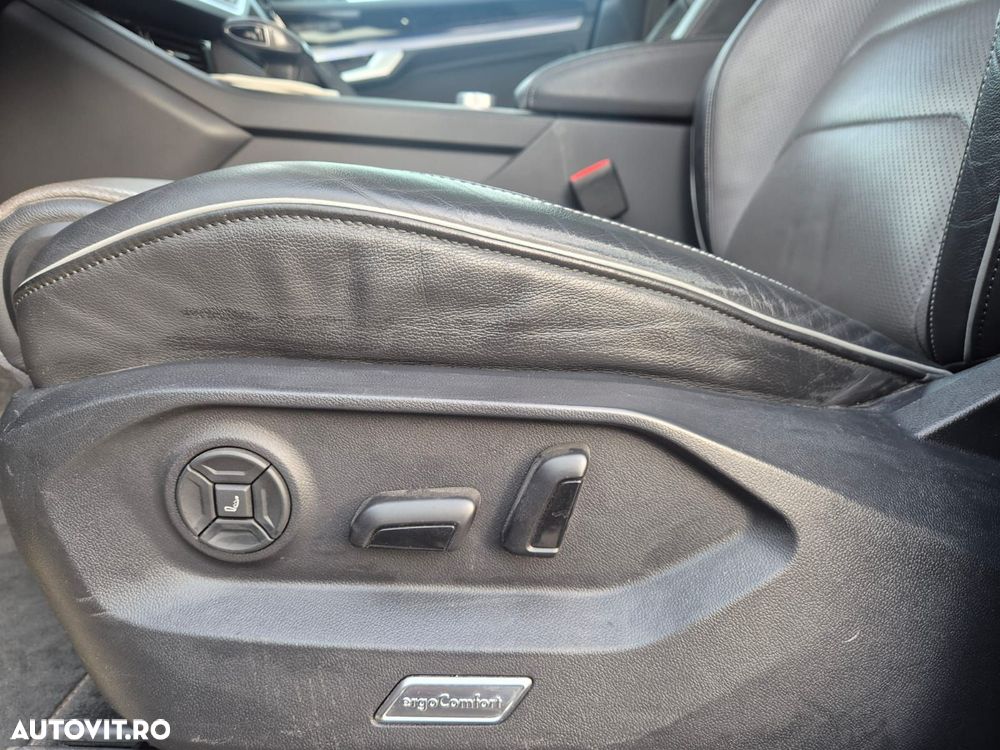 Volkswagen Touareg 3.0 V6 TDI SCR 4Motion Automatik R-Line - 12