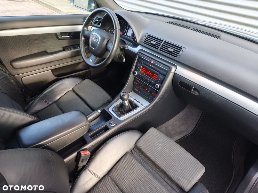 Audi A4 Avant 1.8T - 12