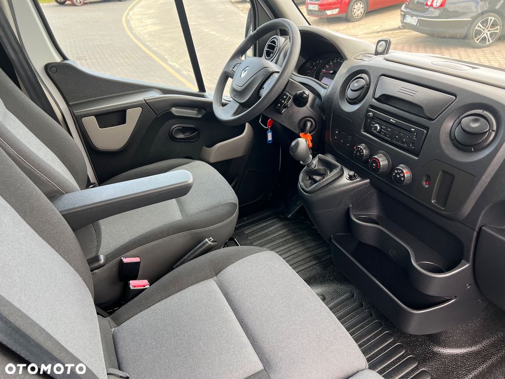Renault Master - 29