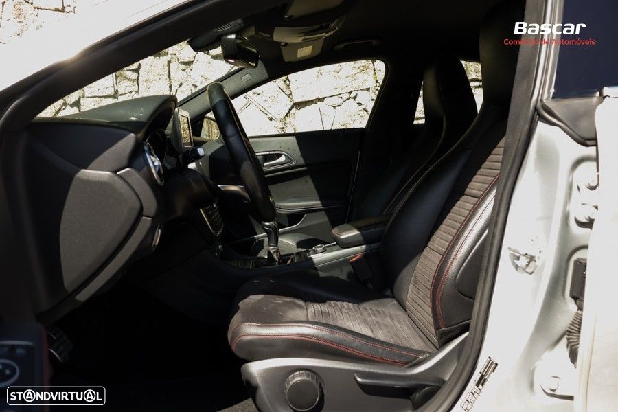 Mercedes-Benz CLA 200 d AMG Line - 13