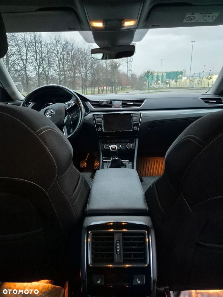 Skoda Superb 2.0 TDI Style - 3