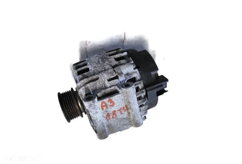 AUDI A3 8P SPORTBACK 1.8 TFSI ALTERNATOR 06H903017E - 1