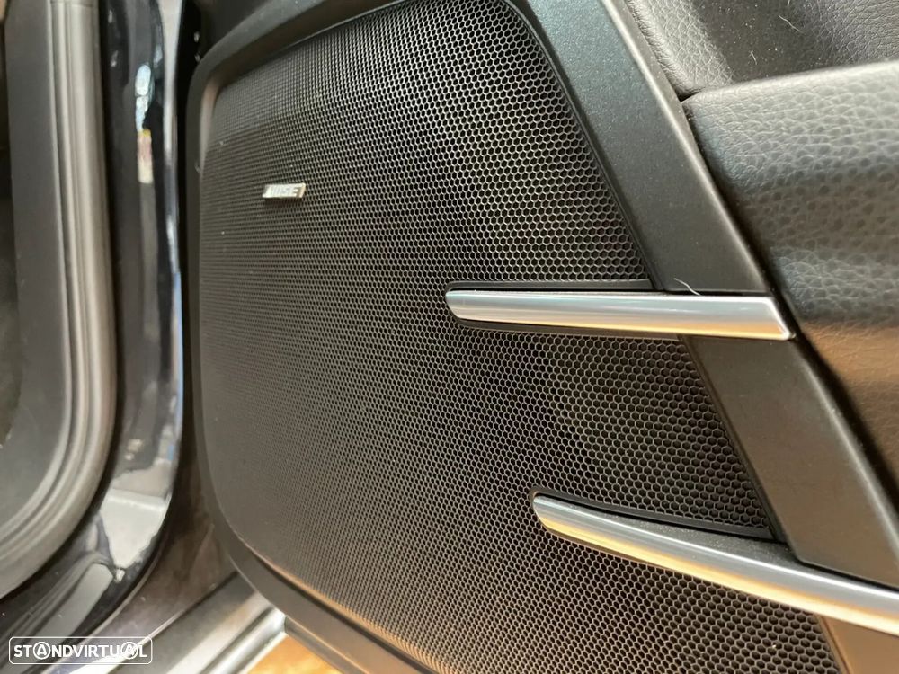 Porsche Cayenne - 35