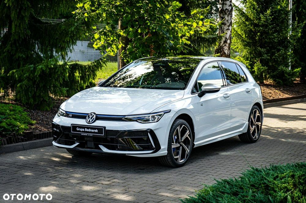 Volkswagen Golf - 11