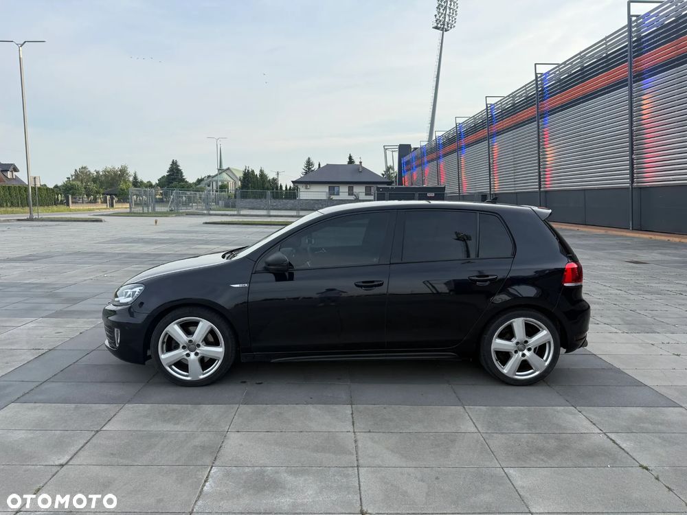 Volkswagen Golf 2.0 TDI DPF DSG GTD - 3