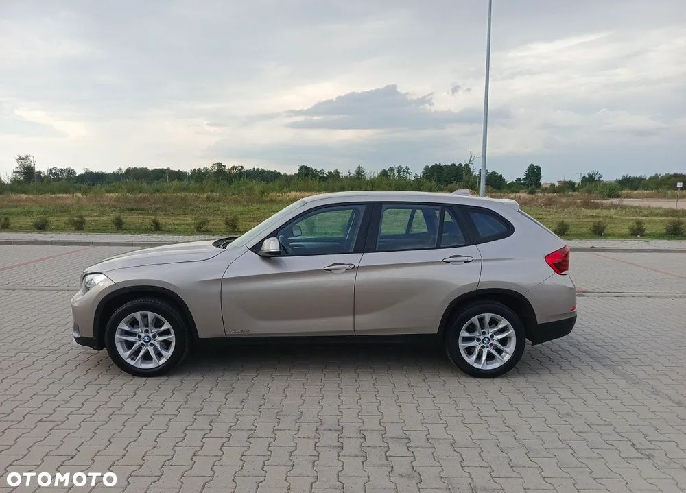 BMW X1 sDrive18i Sport Line - 3