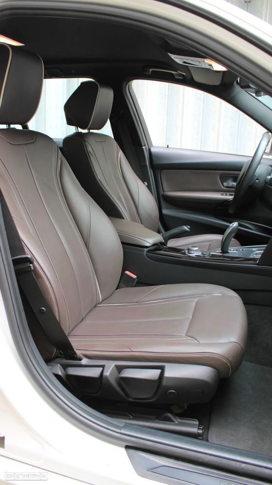 BMW 320 d Sport-Aut. Luxury Line - 48