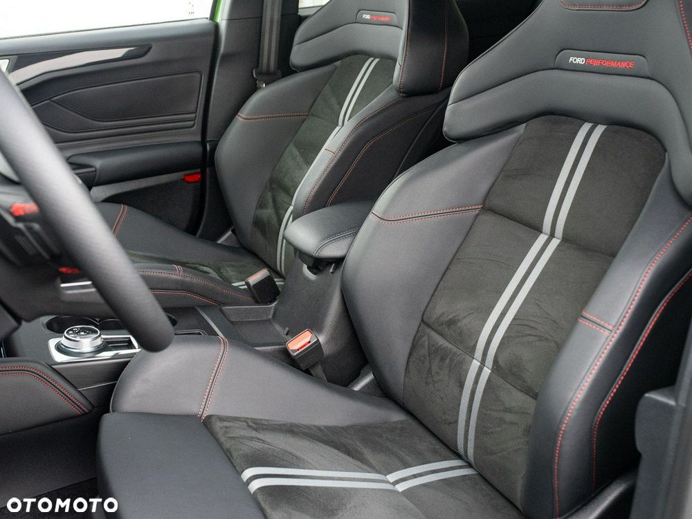 Ford Focus 2.3 EcoBoost ST X - 13