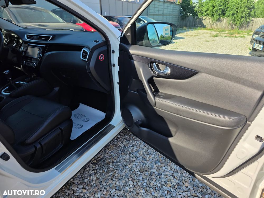Nissan Qashqai 1.6 DCI TEKNA+ - 16
