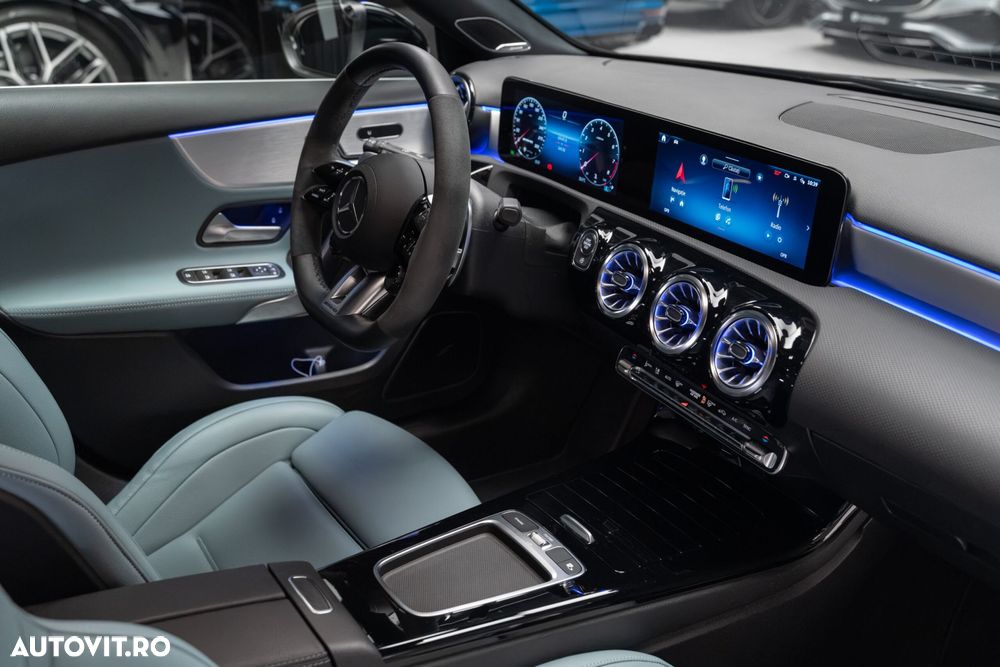 Mercedes-Benz A 45 AMG S 4Matic+ MHEV 8G-DCT - 38