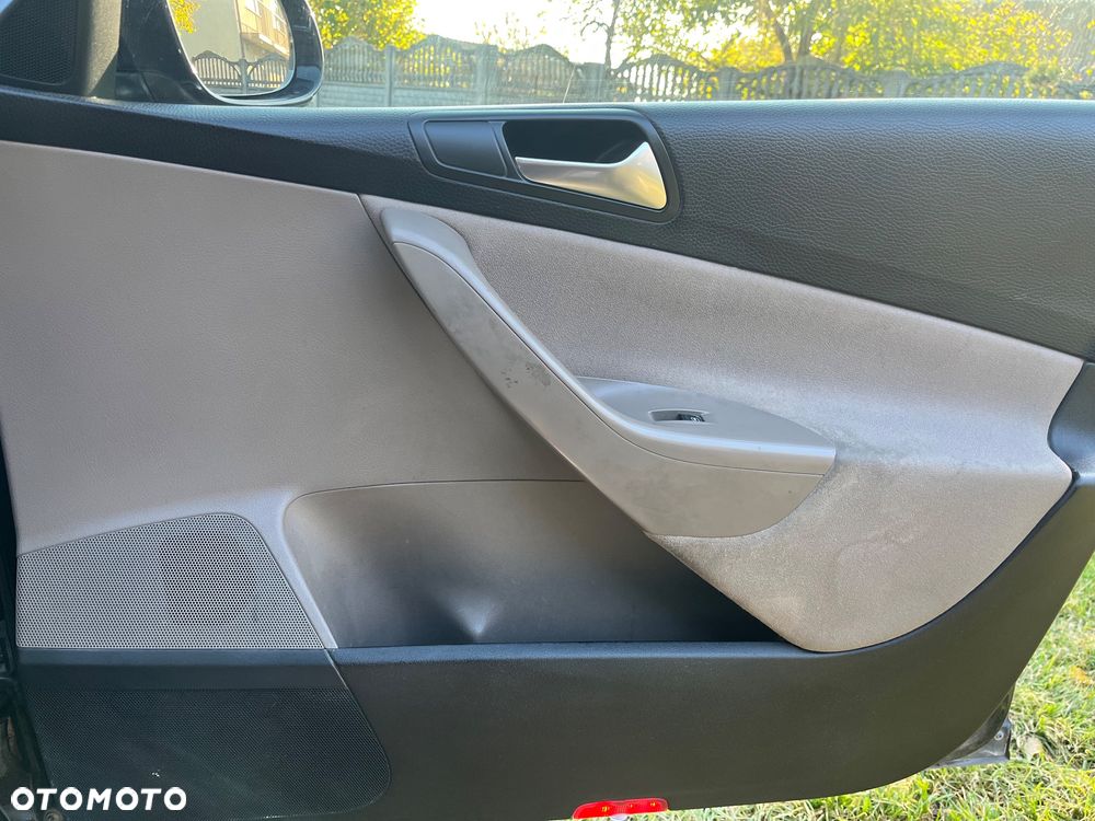 Volkswagen Passat 2.0 TDI DPF Comfortline - 9