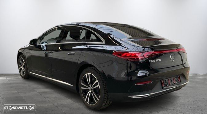 Mercedes-Benz EQE 300 Edition Electric Art - 4