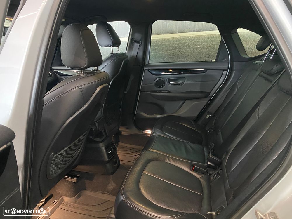 BMW 218 Active Tourer d Line Sport - 7