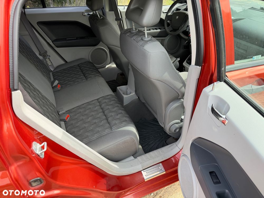 Dodge Caliber 1.8 SXT - 14