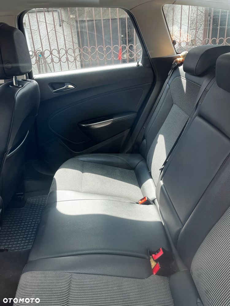 Opel Astra 1.4 T Cosmo - 14