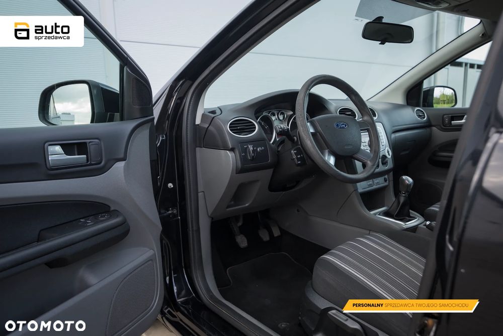 Ford Focus 1.6 Trend - 24
