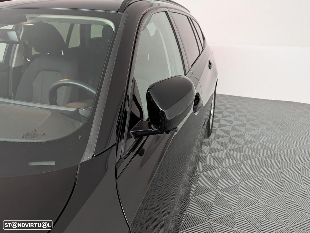 BMW 320 e Corporate Edition Auto - 33
