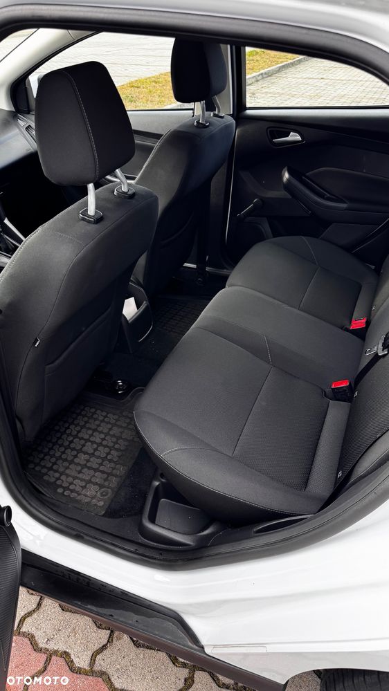 Ford Focus 1.6 Trend - 9