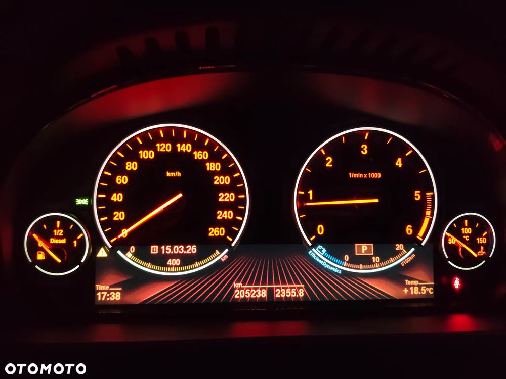 BMW Seria 5 520d - 18