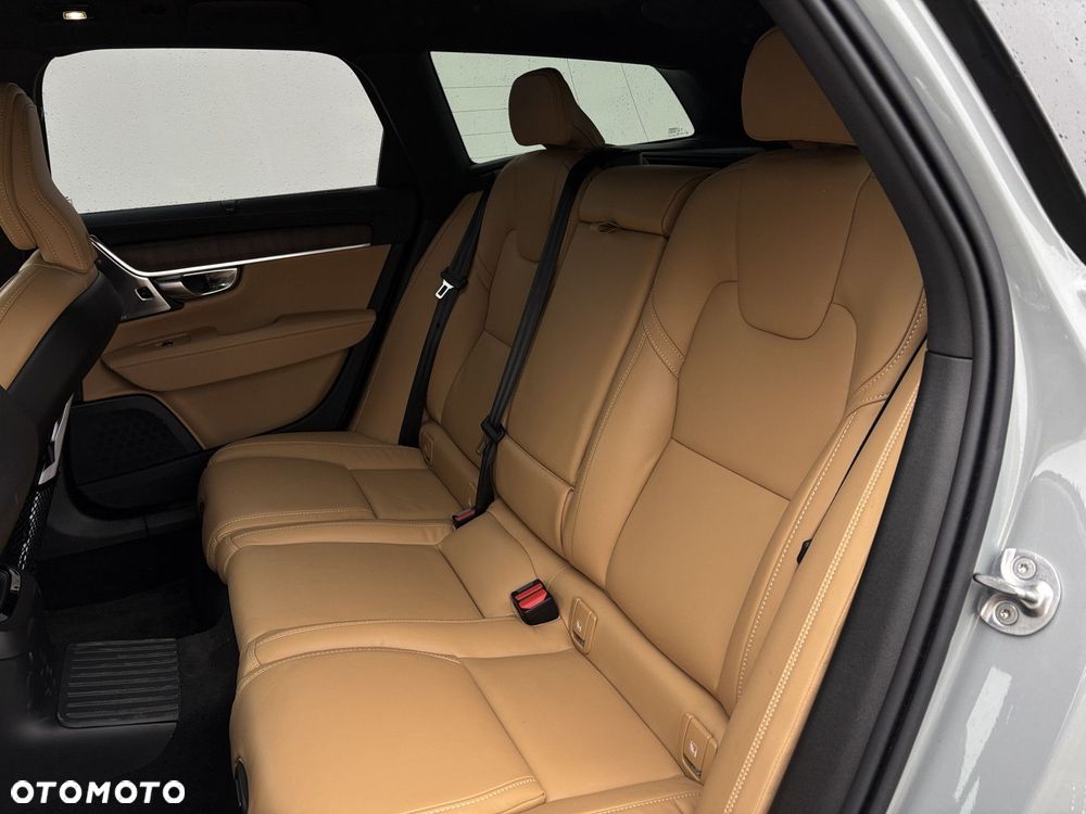 Volvo V90 - 25