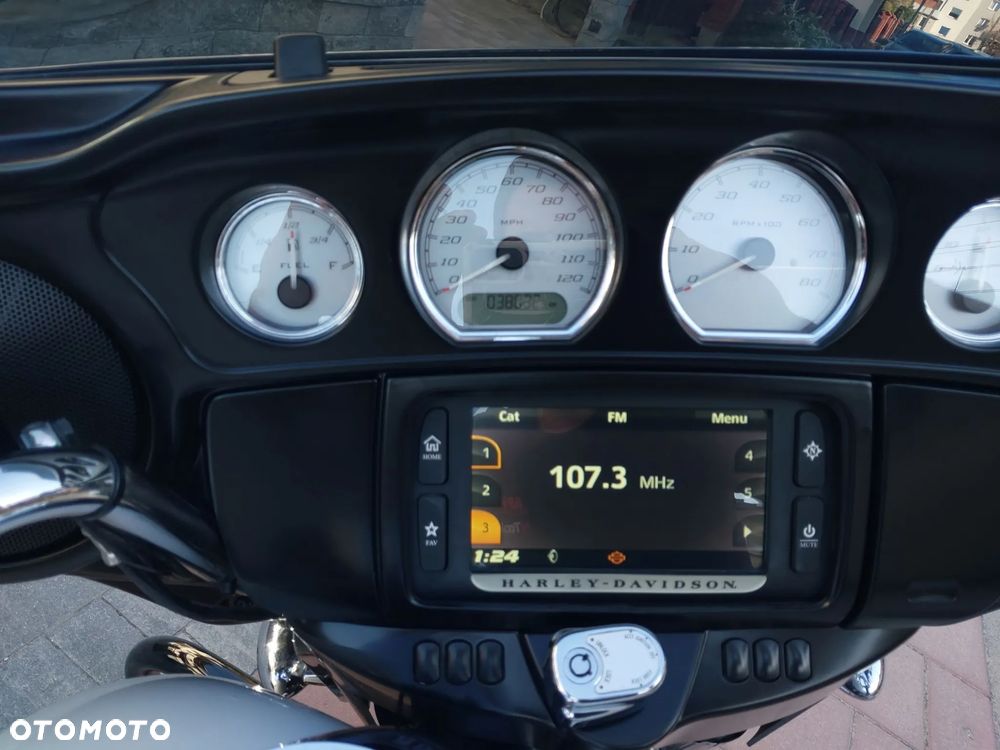 Harley-Davidson Touring Street Glide - 5
