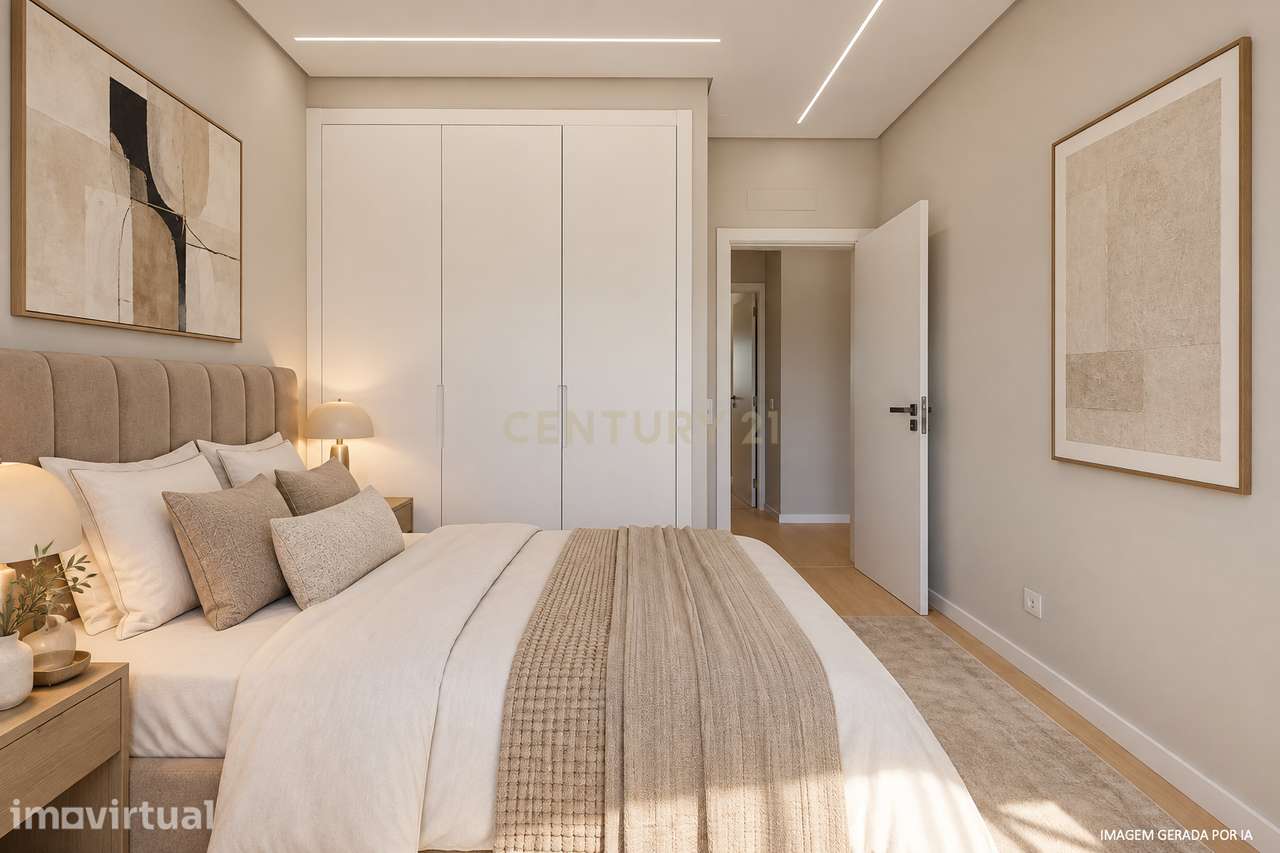Apartamento T3 Totalmente Renovado | Estoril | Junto aos Salesianos - Grande imagem: 3/26