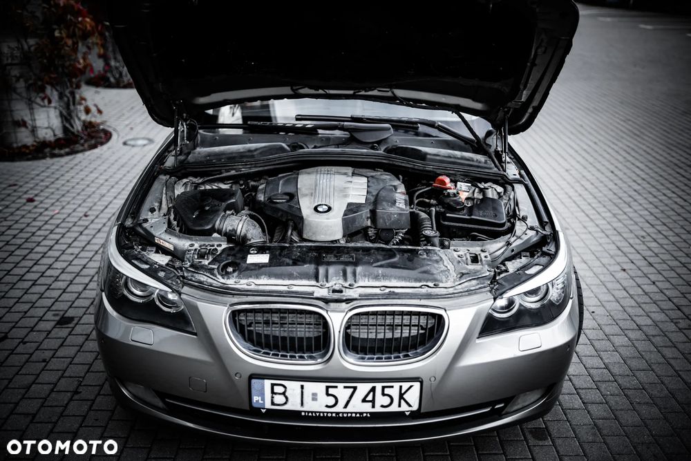 BMW Seria 5 520d - 14