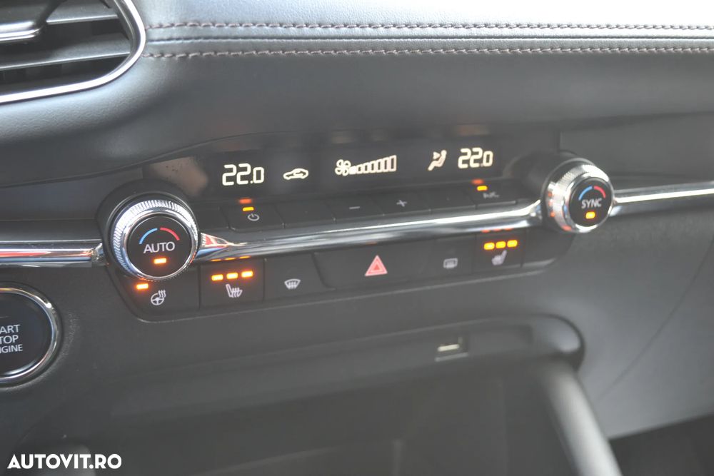 Mazda 3 e-SKYACTIV-X 2.0 M HYBRID DRIVE SELECTION - 26