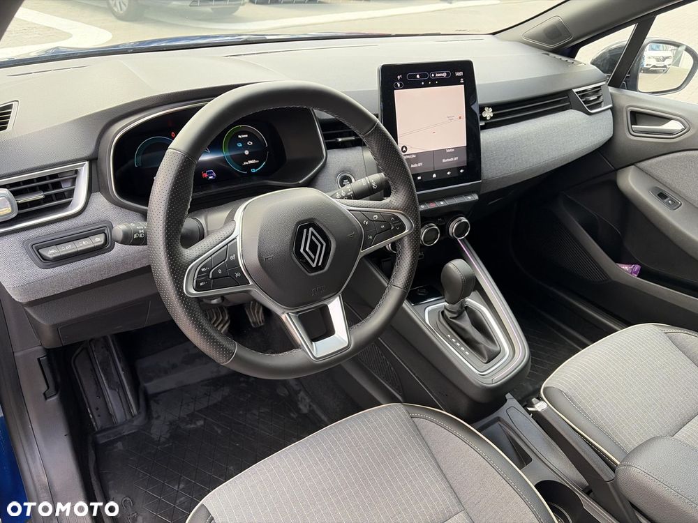 Renault Clio - 9
