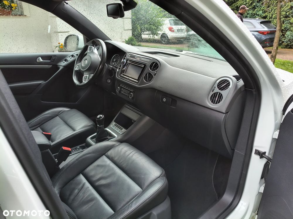 Volkswagen Tiguan - 33