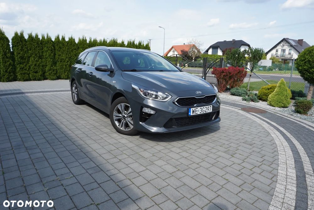 Kia Ceed 1.6 CRDi mHEV L Business Line DCT - 1