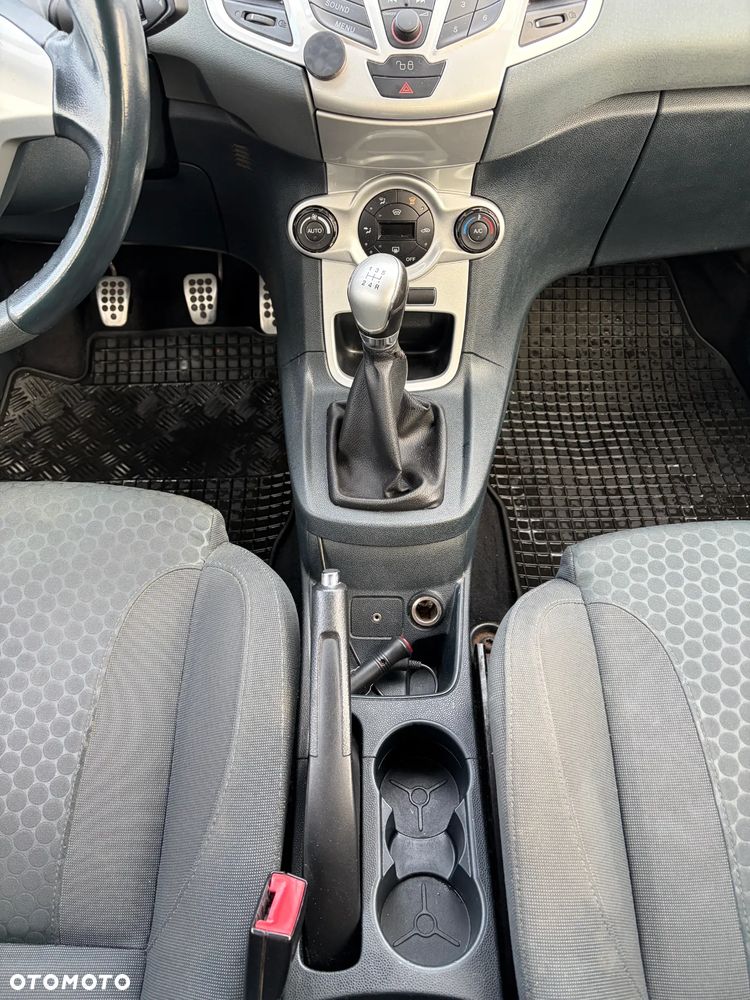 Ford Fiesta 1.6 Sport - 17