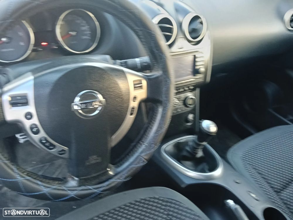 Nissan Qashqai +2 1.5 dCi Tekna Premium 17 - 23