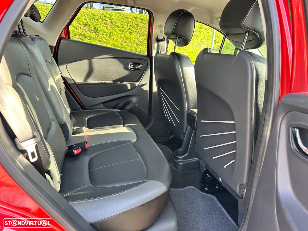 Renault Captur dCi 90 EDC Helly Hansen - 32