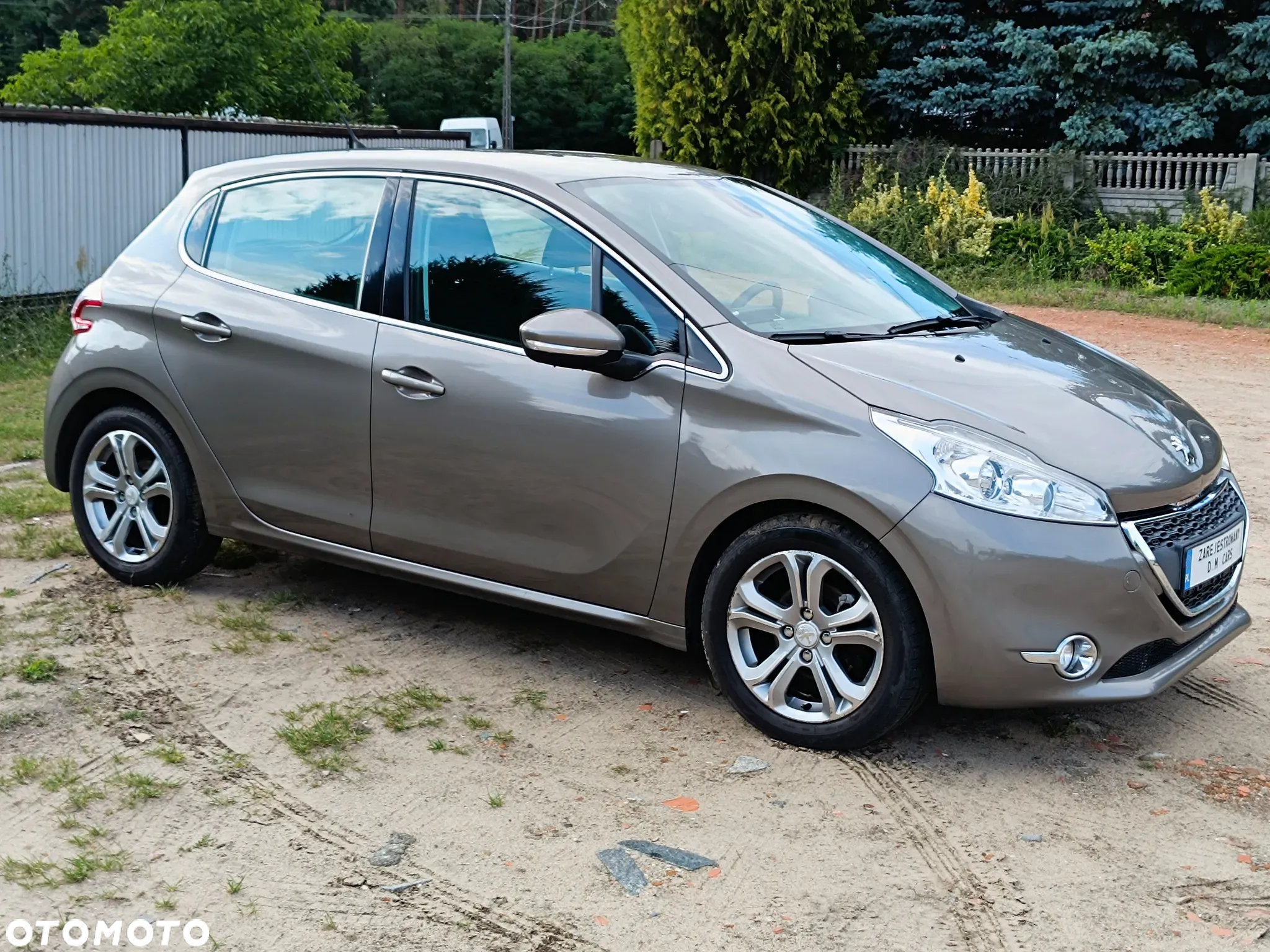 Peugeot 208 1.6 e-HDi Allure STT - 11