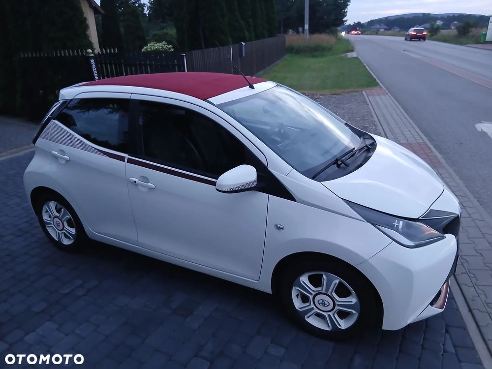 Toyota Aygo x-clusiv - 7