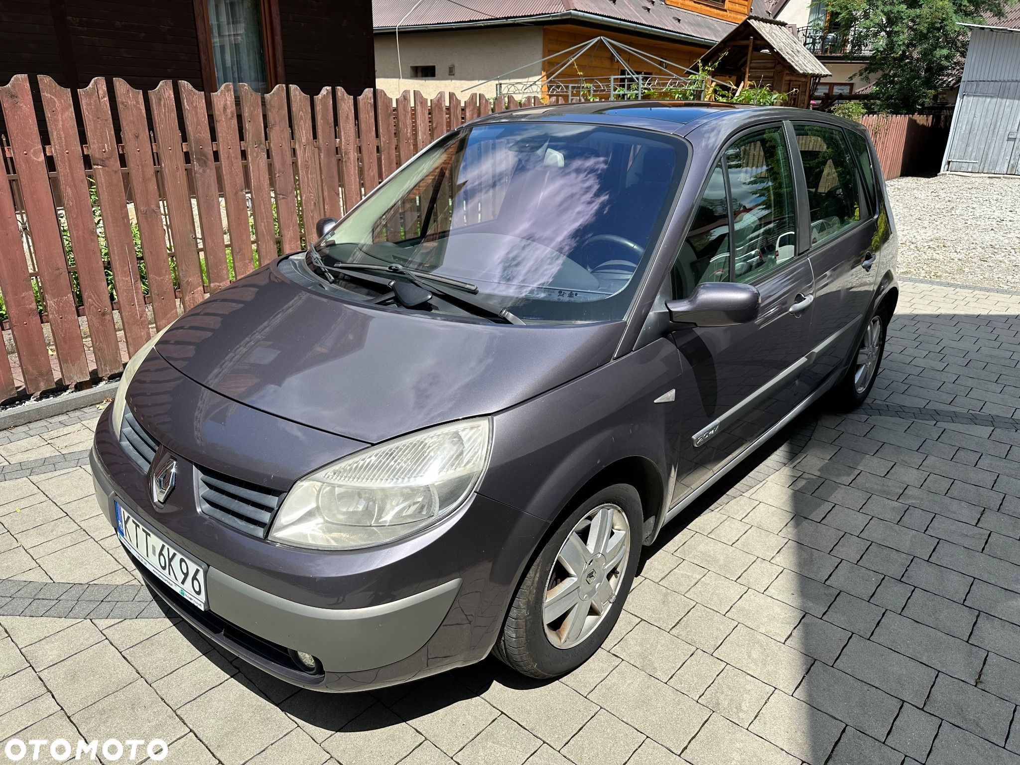 Renault Scenic - 1