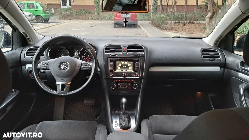 Volkswagen Golf 1.6 TDI DPF DSG Highline - 9