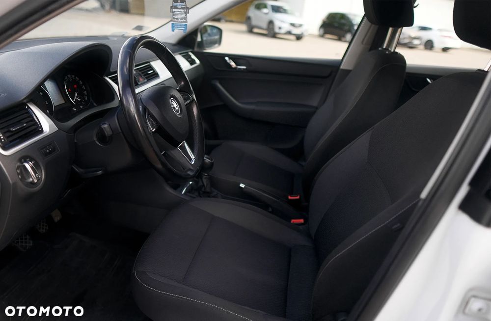 Skoda RAPID 1.2 TSI Elegance - 10