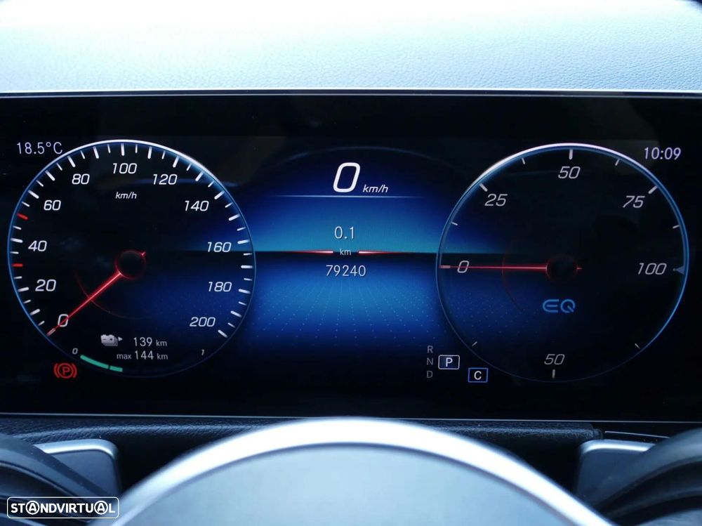 Mercedes-Benz EQB 300 4Matic - 21