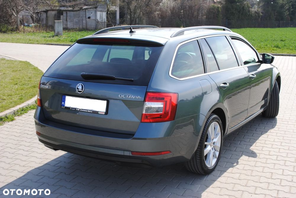 Skoda Octavia 1.5 TSI ACT Style DSG - 3