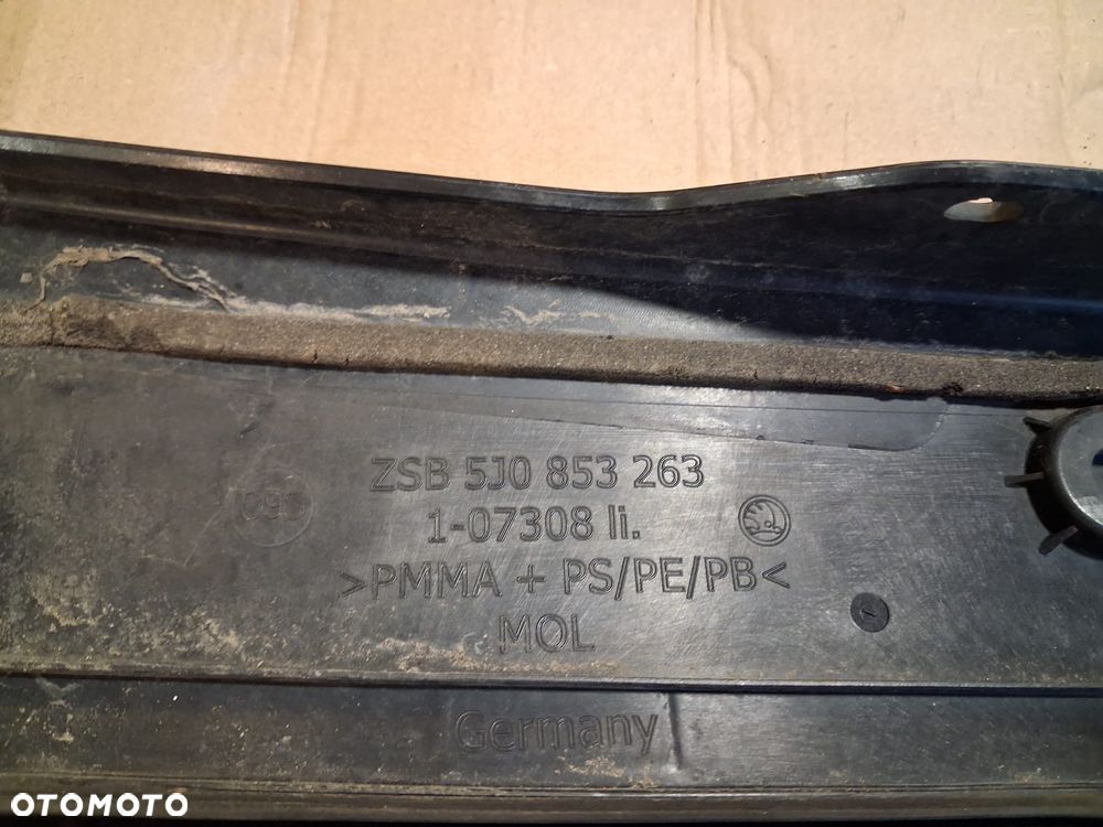 Osłona słupka SKODA FABIA II ROOMSTER OE prawa lewa czarna OE - 3