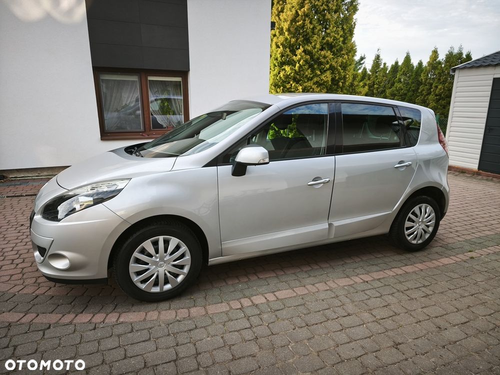 Renault Scenic 1.6 16V 110 TomTom Edition - 16