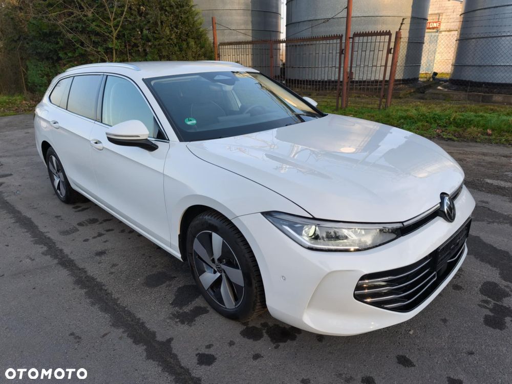 Volkswagen Passat 2.0 TDI SCR DSG Elegance - 1