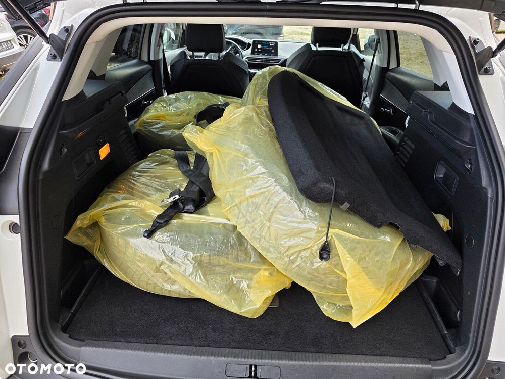 Peugeot 3008 - 18